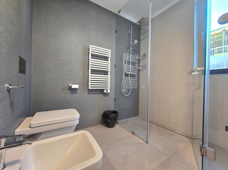 Apartament cu 5 camere în Floreasca