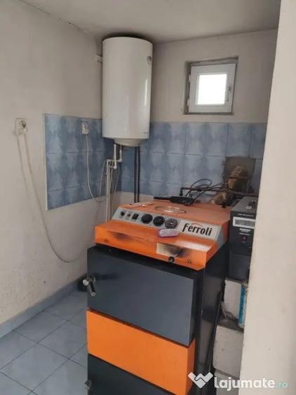 Casă cu 4 camere cu Teren 4800 Mp în Crețești