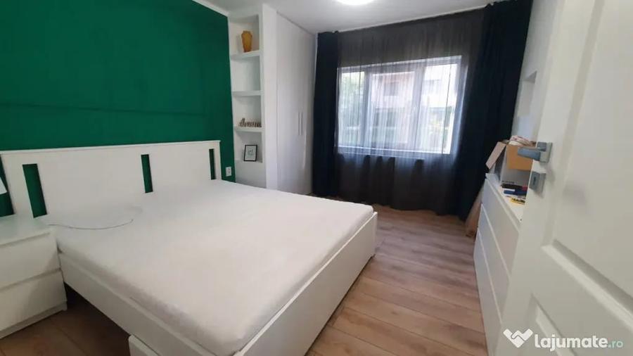 Apartament cu 3 camere decomandat în Între Lacuri