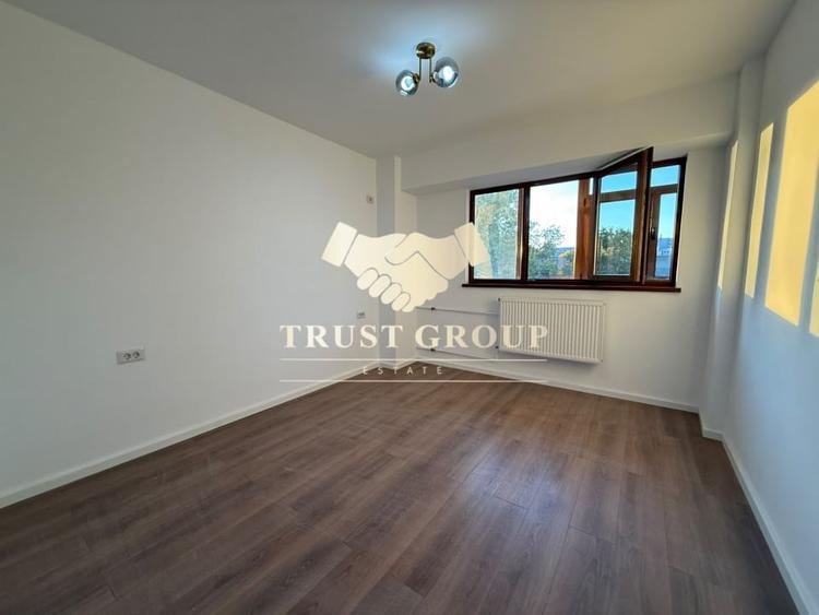 Apartament cu 3 camere semidecomandat în Gorjului