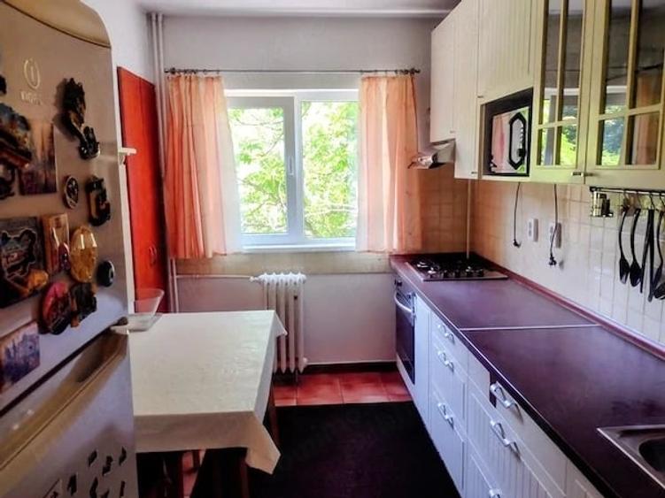Inchiriez apartament 3 camere, decomandat, mobilat, et. 2 4, zona Giurgiului - 3