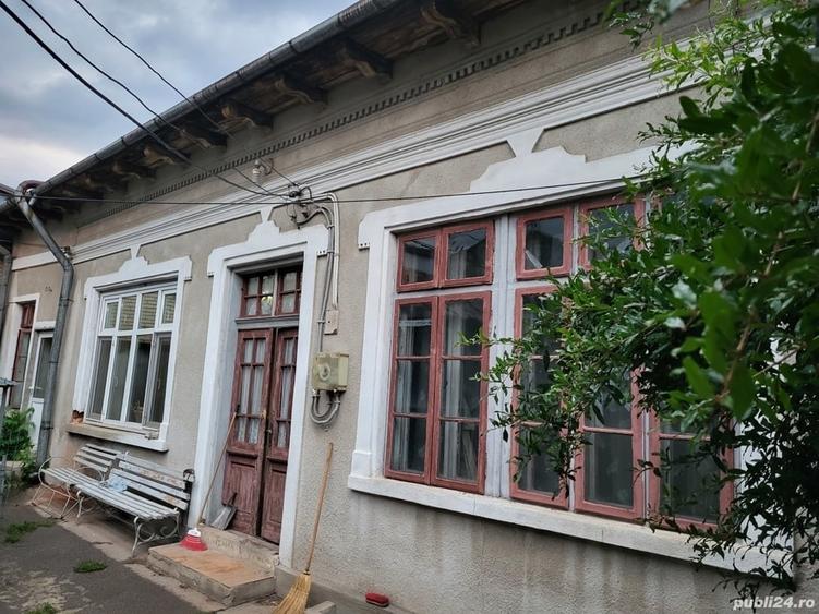 Casă cu 3 camere cu Teren 360 Mp în Central