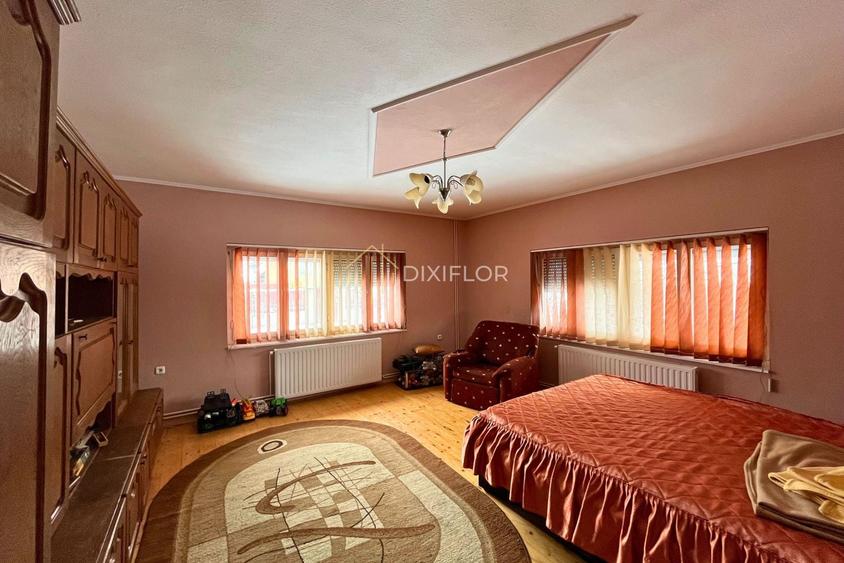 Casă individuală cu 2 camere cu Canalizare în Vărgata