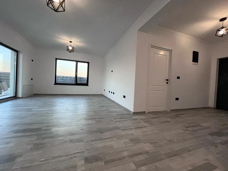 Casă cu 3 camere cu Teren 350 Mp în Central
