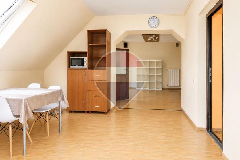 Apartament cu 3 camere în Centrul Istoric