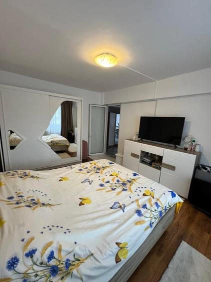 Apartament cu 2 camere decomandat, mobilat în Ferneziu
