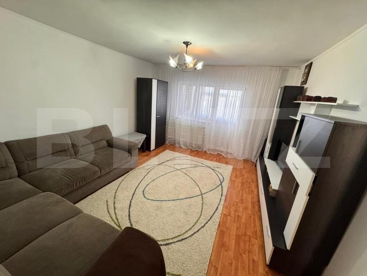Apartament cu 3 camere decomandat, mobilat în Dorohoi — fotografia 1