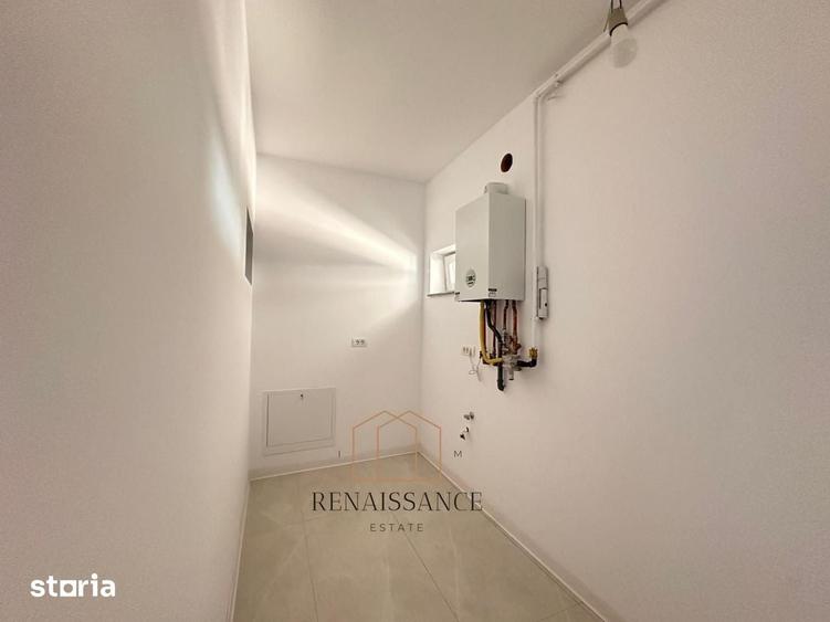 Apartament cu 3 camere decomandat în Neptun