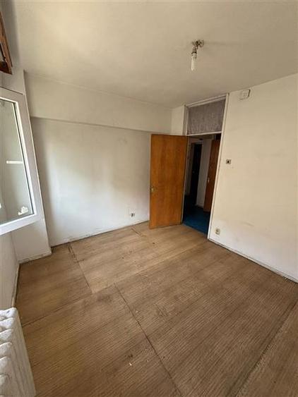 Apartament cu 2 camere decomandat în Tei
