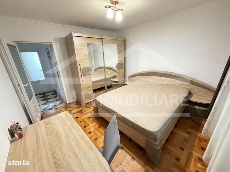 Apartament cu 3 camere decomandat în 22 Decembrie 1989