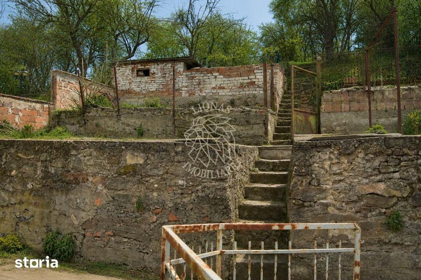 Casă cu 1 camere decomandat cu Teren 1500 Mp în Sighișoara