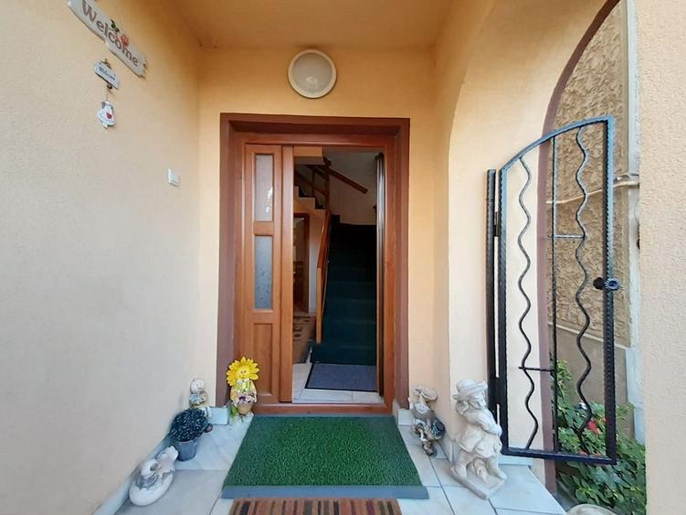 Vila de Inchiriat, Brasovul Vechi - 4