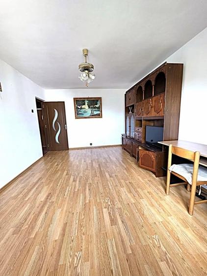 Oancea-Lidl-2 Camere Decomandat 53mp-bloc 85'