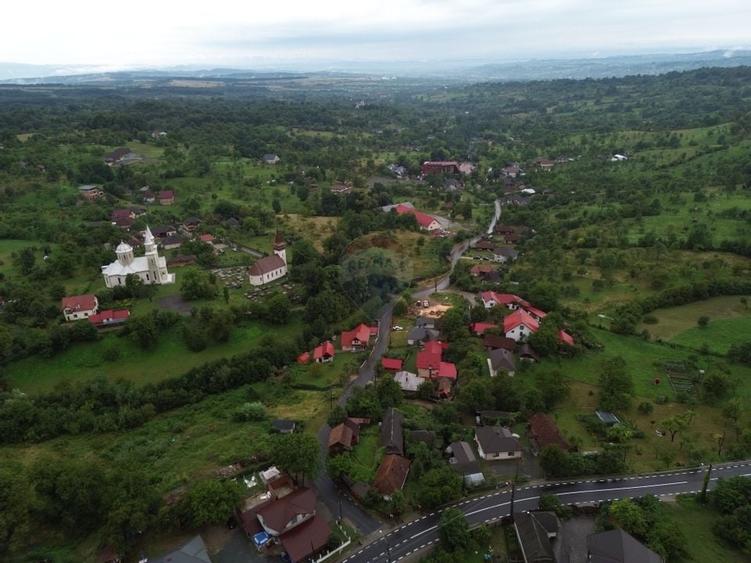 De vânzare casă din caramida cu teren – zonă Pensiunea Secret Garden - 15