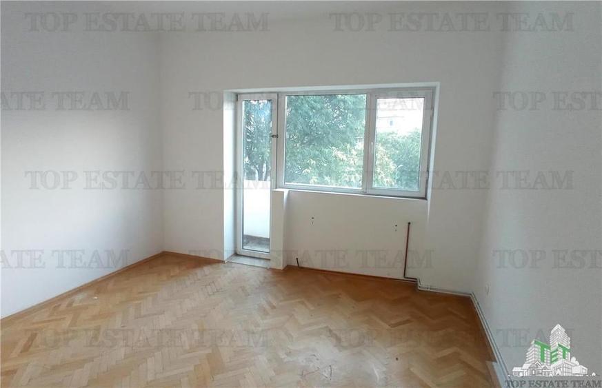 Apartament 3 camere de vanzare, zona Armeneasca - 4