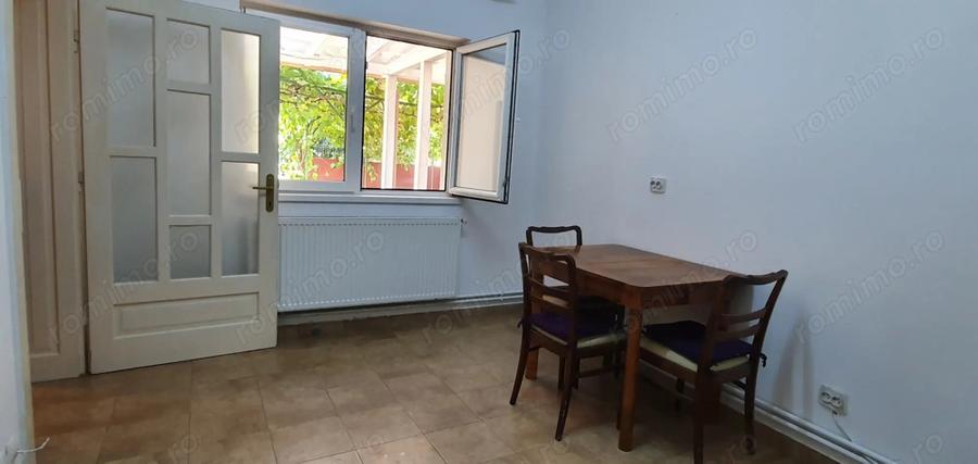 Casa Chisoda,nemobilata,doua camere,aproape de Centru si mijlocul de transport. - 1