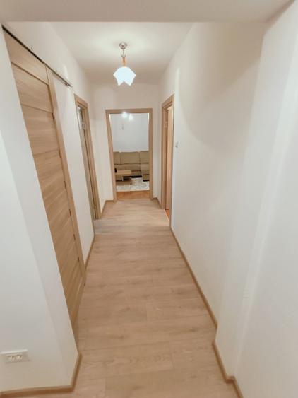 Centrul Civic - apartament 2 camere decomandat - etajul 1 - 6