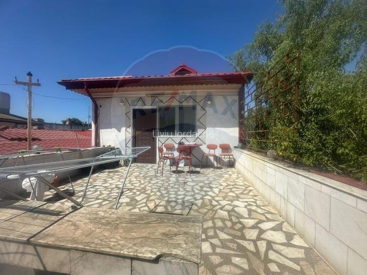 Inchiriere casa zona Andronache