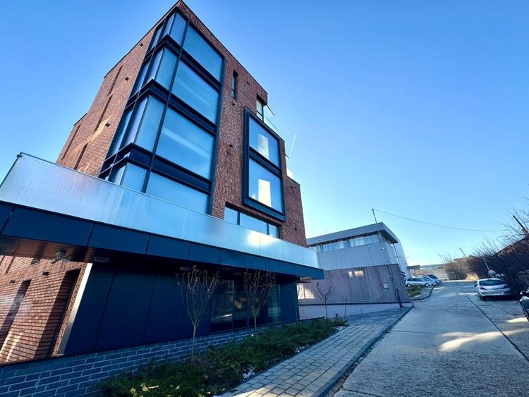 Cladire de birouri, Clinica , 550 MP , 10 Parcari, Cartierul Europa - 2