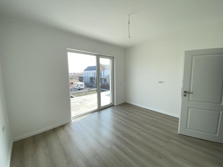 COMISION 0%, DUPLEX 4 Camere, PANOURI SOLARE, 108 MP, SĂCĂLAZ, Centru - 8