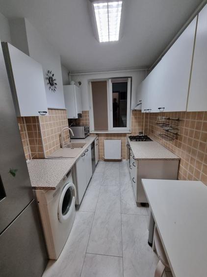 Apartament cu 2 camere semidecomandat în Mureșeni
