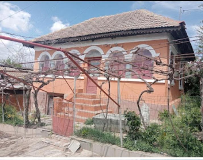 Casa de vanzare in comuna Livezile - 3