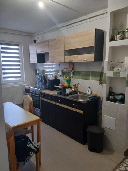 Apartament de vanzare cartier 1 Decembrie - 4