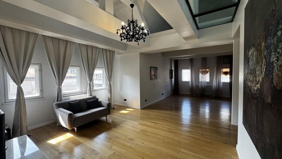 Vânzare apartament de 4 camere Vilă Interbelica- Victoriei - 3