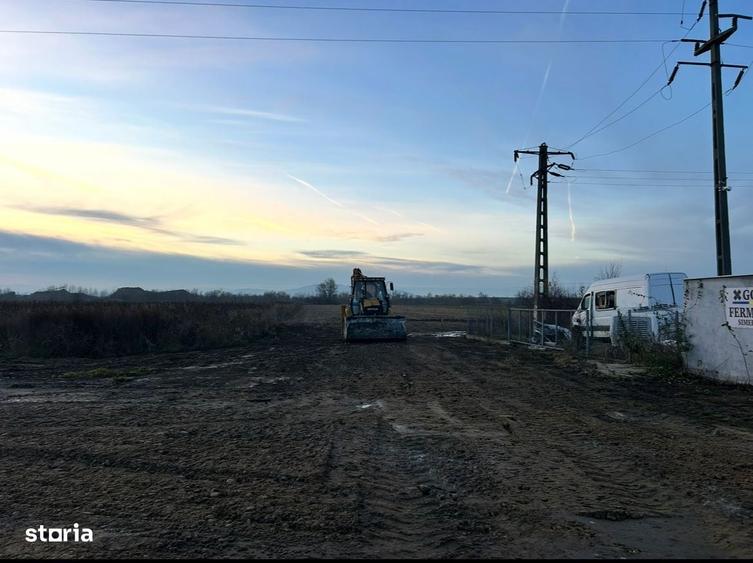 Teren constructie/investitie 8600 acces DN7 si A1 (linie curent 20kV) - 3