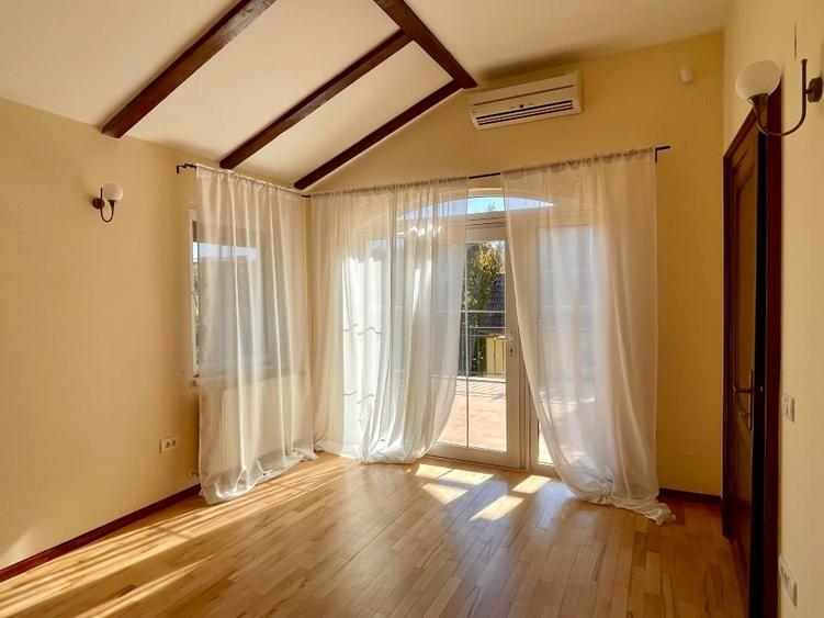 Casă în stil mediteranean, plină de lumină și farmec, cu grădină frumoasă - 10