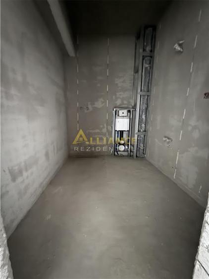 OCAZIE UNICA -> Garsoniera spatioasa / Zona Berceni - Aparatorii Patriei - 4