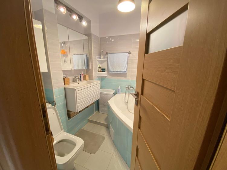 Apartament spatios 3 camere - 13