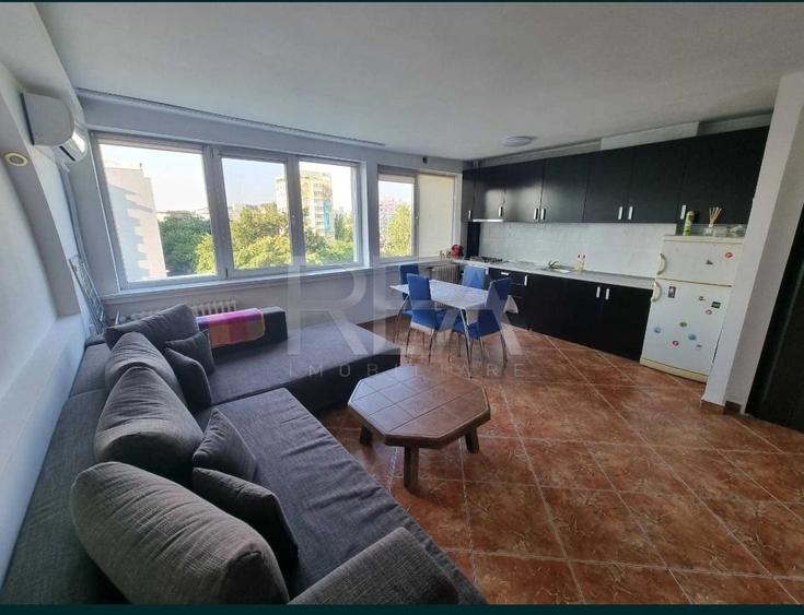 Apartament cu 2 camere decomandat, mobilat în Cantemir