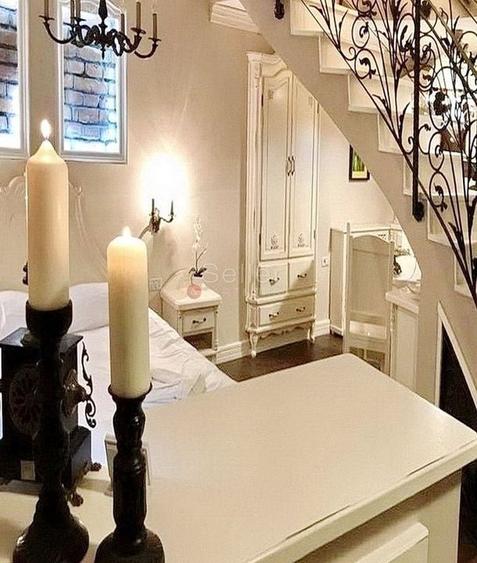 Casa cocheta pozitionata central - 8