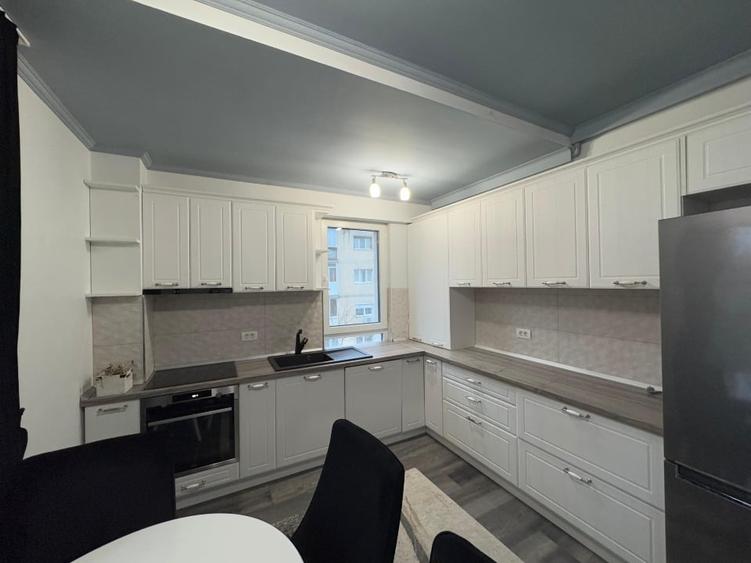 De vanzare Apartament cu 2 camere mobilat si utilat complet, situat la ETAJUL 2 - 3