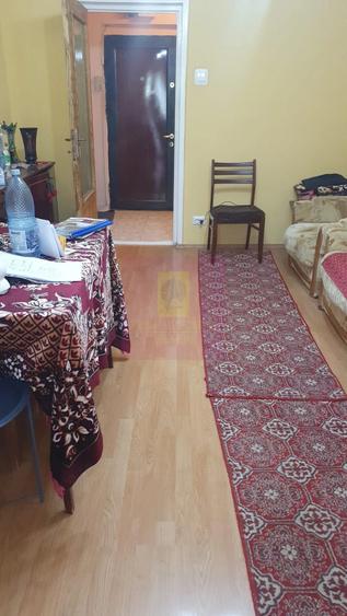 Apartament cu 3 camere decomandat în Pantelimon