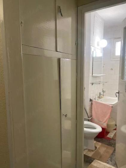 Vand apartament , 3 camere . semidecomandat , etaj 2 , Micro 3 - 7