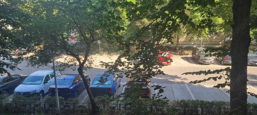 Se inchiriaza apartament 3 camere sector 6 - 6