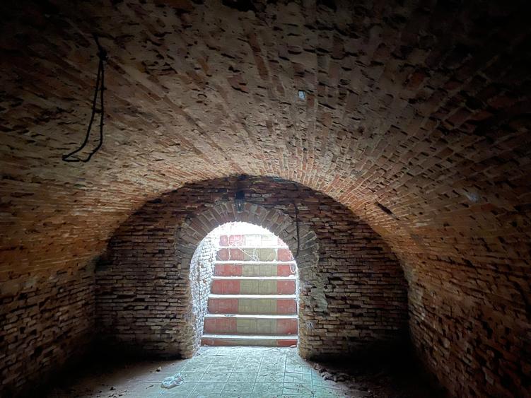 Proprietar,vand casa in ultracentrala (in spate la Modern/Winmark), 329 mp teren - 16