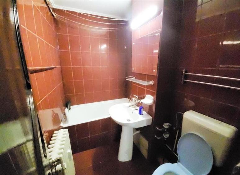 Apartament 3 camere in Ploiesti, zona Republicii, 8 Martie - 13