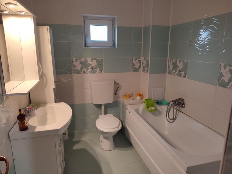 Casa cu design placut si curte generoasa in Afumati - 13