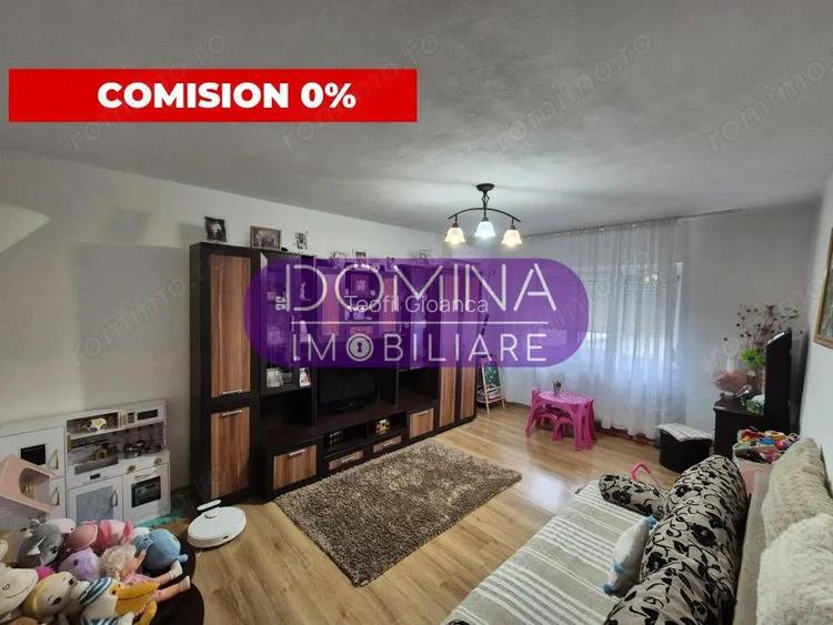 Vanzare apartament 2 camere, decomandat, zona lini?tita, strada Zambilelor
