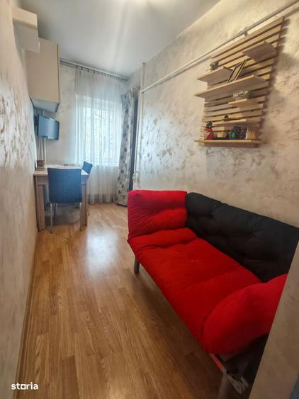 De Vanzare GARSONIERA Tudor Vladimirescu bloc 1990 - 4