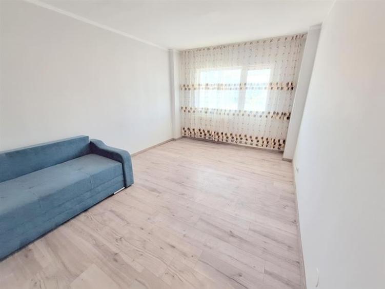 Apartament 2 decomandate, 2 balcoane, Renovat, zona Narcisa - 28