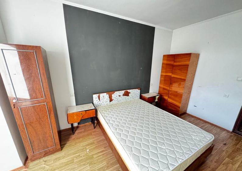 Apartament de vanzare in zona Bartolomeu - 1