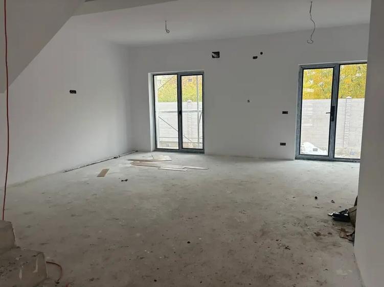 Duplex 4 camere | Finalizat Lux 110 mp curte | Proprietar Grand Arena - 11