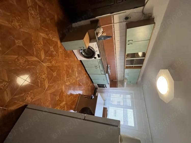 Apartament mobilat ?i utilat complet proaspat renovat zona Petru Rare? - 2