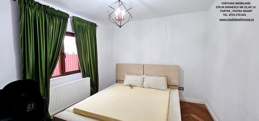 Proprietate D-va Rosie, Casa cocheta, camin de suflet - 6