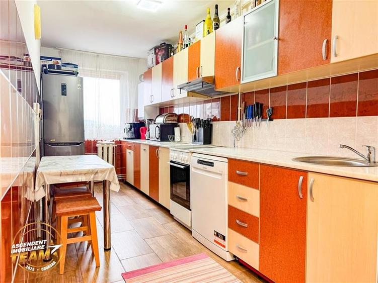 FILM!Apartament 3 camere,decomandat, vedere panoramica,Garii,Sfantu Gheorghe - 2