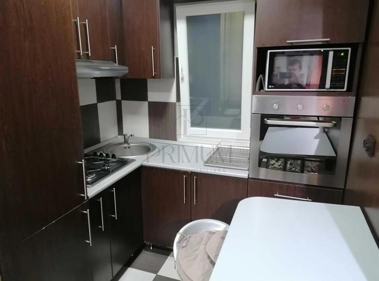 SEMICENTRAL - 2 Camere - Etajul 3 - Mobilat si utilat - 4